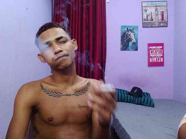 blacktwinks webcam