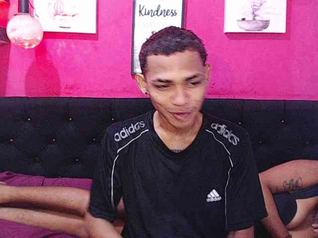 blacktwinks webcam