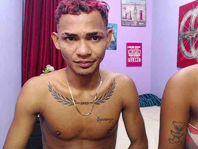 blacktwinks webcam