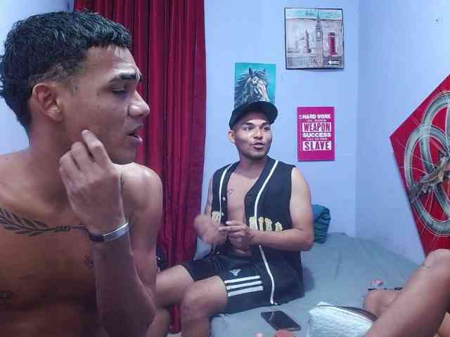 blacktwinks webcam