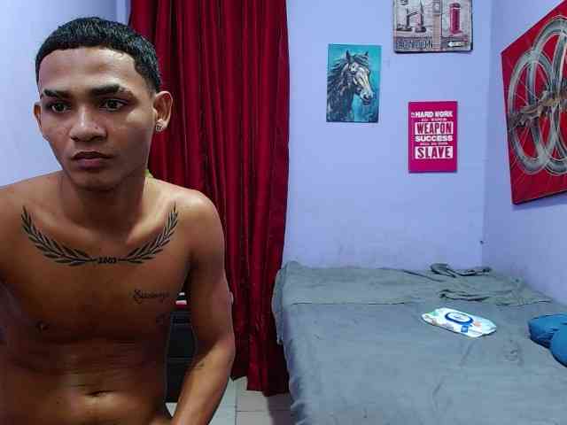 blacktwinks webcam