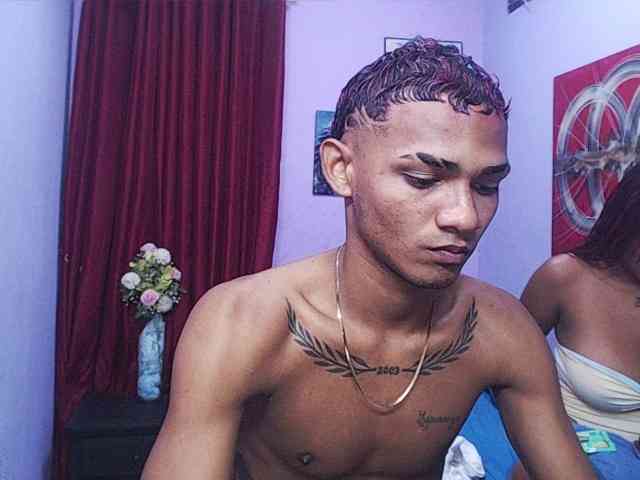 blacktwinks webcam