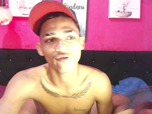 blacktwinks webcam