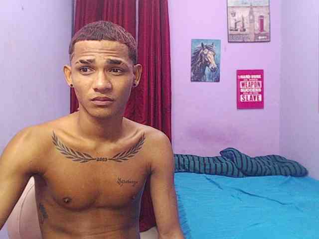 blacktwinks webcam