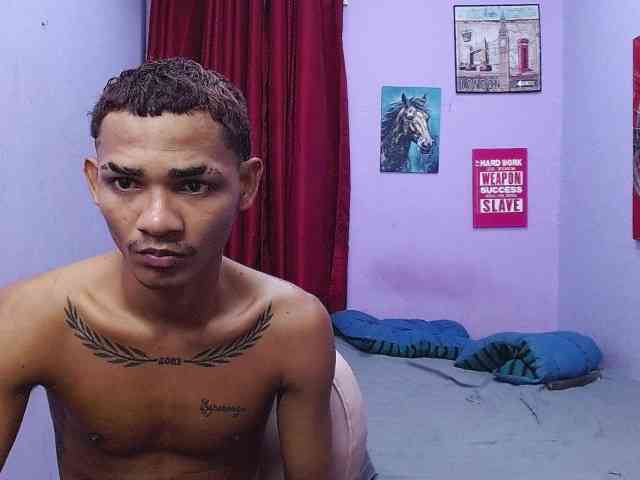 blacktwinks webcam