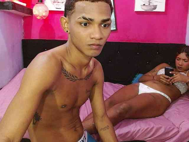 blacktwinks webcam