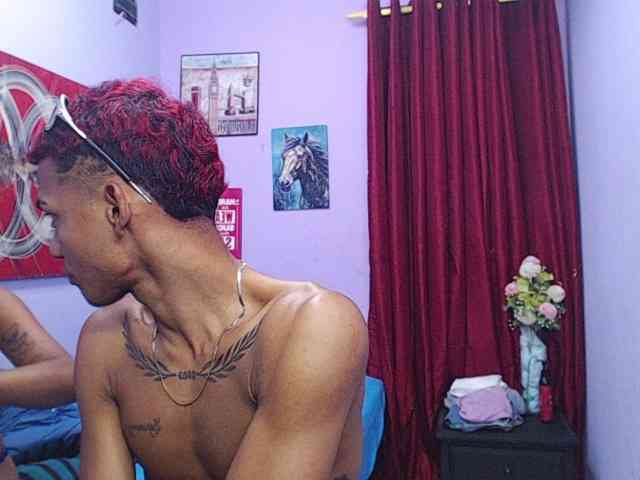 blacktwinks webcam