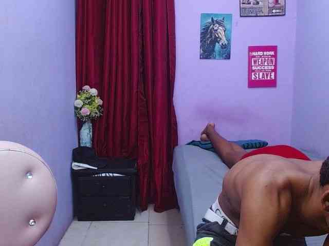 blacktwinks webcam
