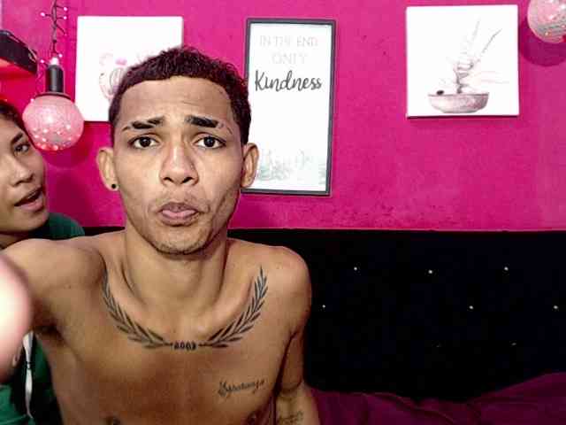 blacktwinks webcam