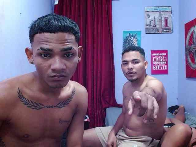 blacktwinks webcam