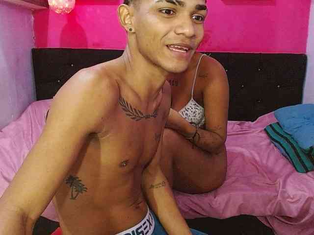 blacktwinks webcam