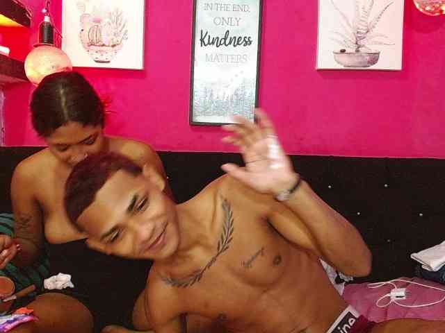 blacktwinks webcam