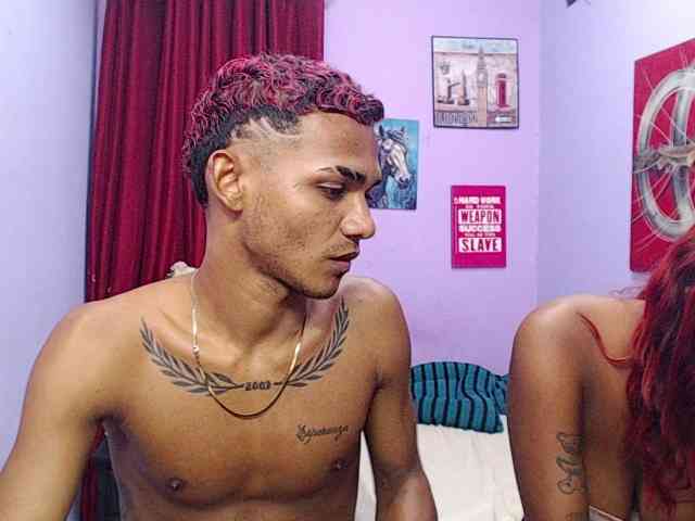 Modelo: blacktwinks