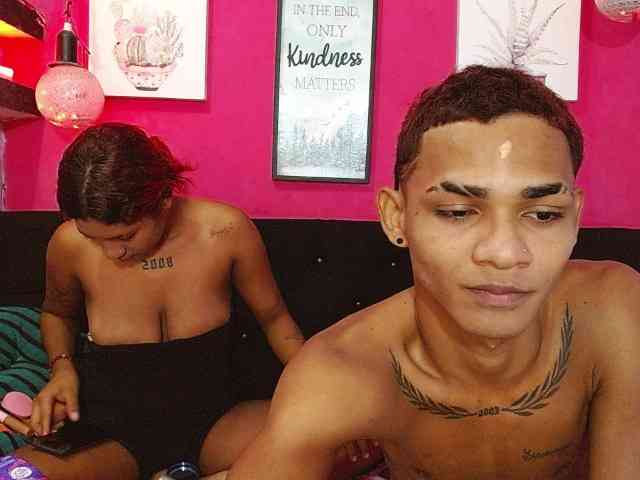 blacktwinks webcam