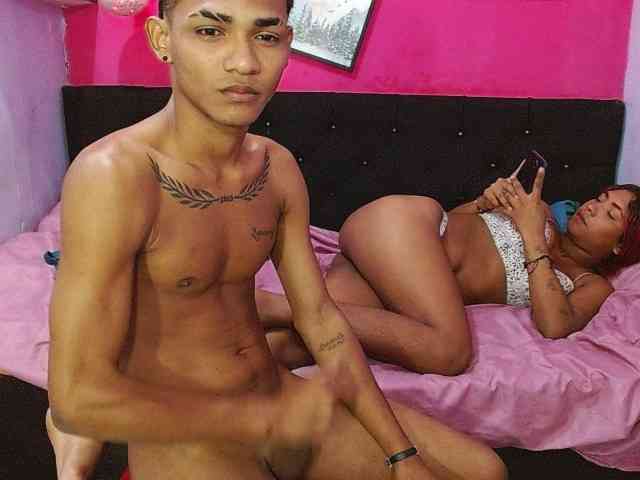 blacktwinks webcam
