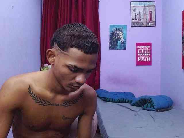 blacktwinks webcam