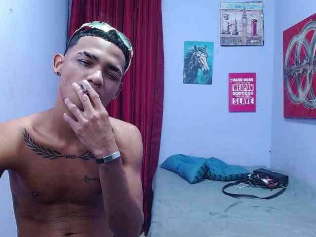 blacktwinks webcam