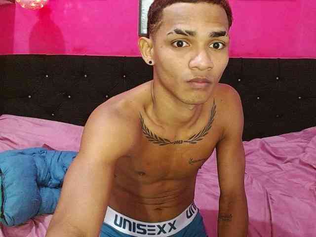 blacktwinks webcam