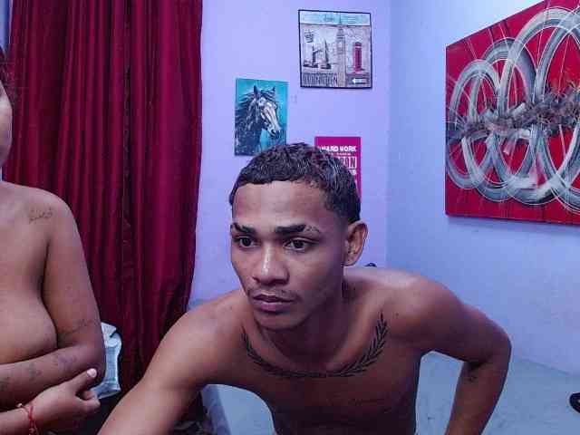 blacktwinks webcam