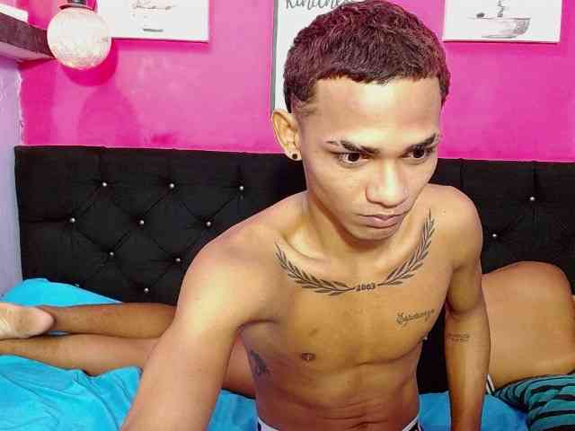 blacktwinks webcam