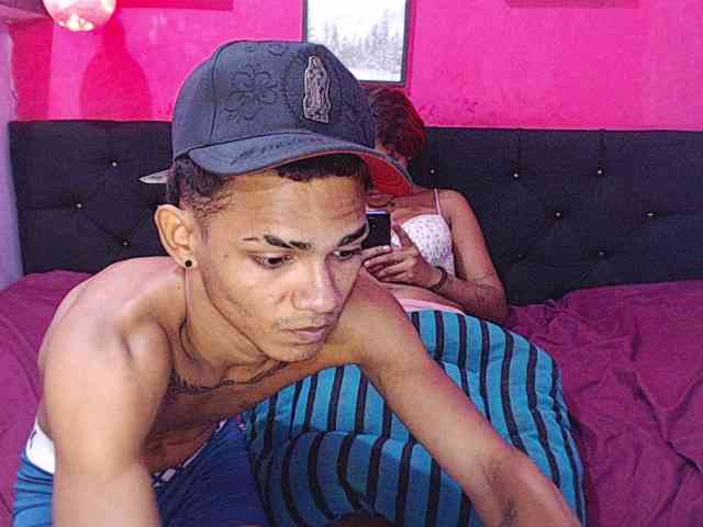 blacktwinks webcam
