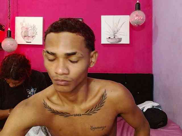 blacktwinks webcam