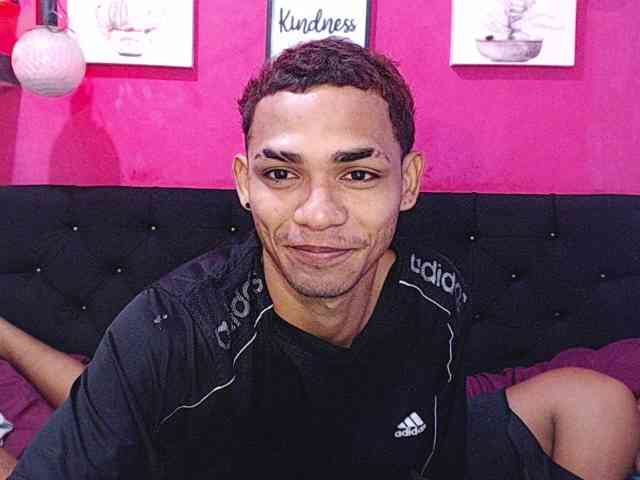 blacktwinks webcam