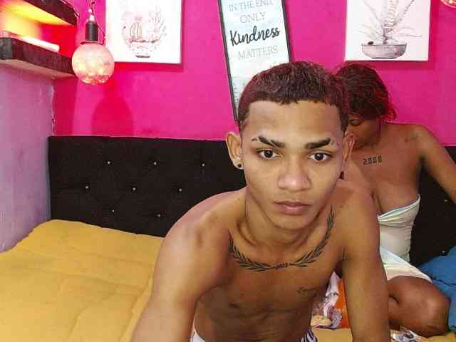 blacktwinks webcam