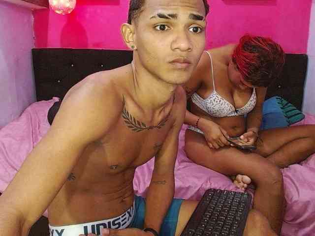blacktwinks webcam