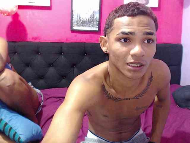 blacktwinks webcam