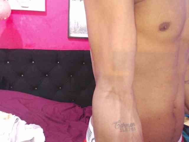 blacktwinks webcam