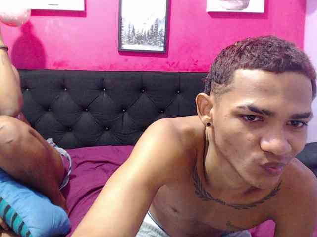 blacktwinks webcam