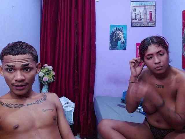 Modelo: blacktwinks