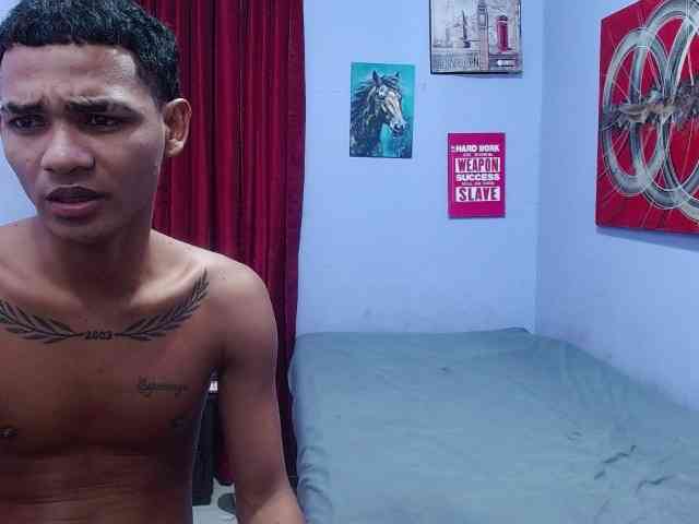 blacktwinks webcam