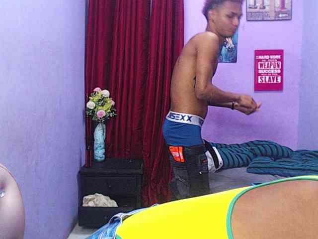 blacktwinks webcam