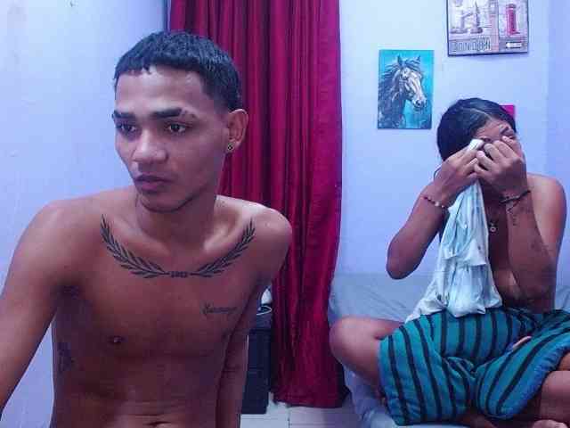blacktwinks webcam