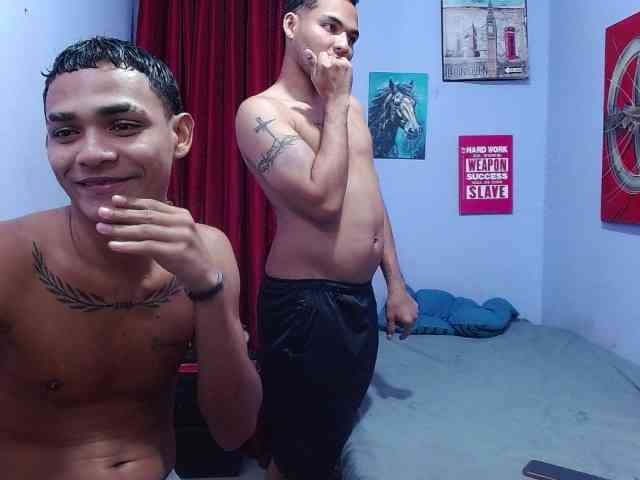 blacktwinks webcam