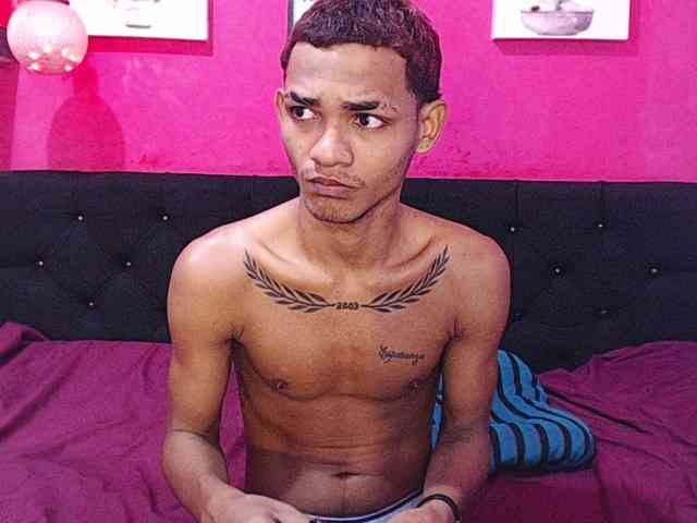 blacktwinks webcam