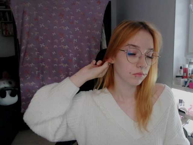 foxSonya live cam on BongaCams