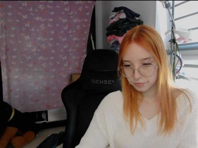 foxSonya live cam on BongaCams