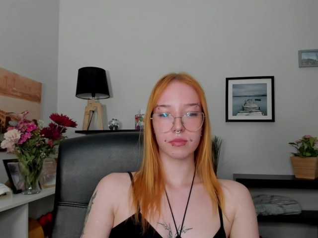foxSonya live cam on UnifiedCams