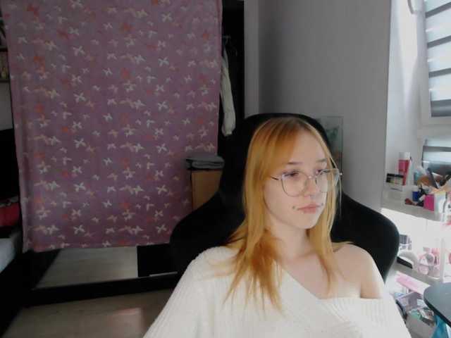 foxSonya live cam on BongaCams
