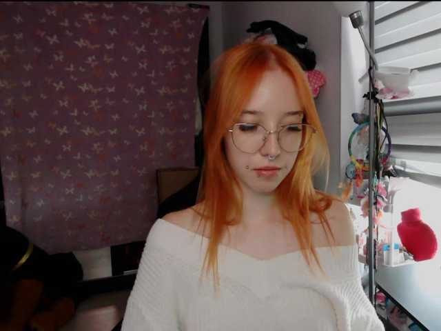 foxSonya live cam on BongaCams