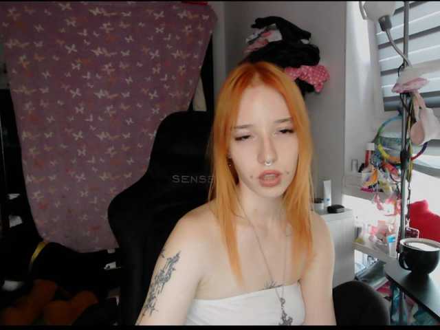 foxSonya live cam on BongaCams