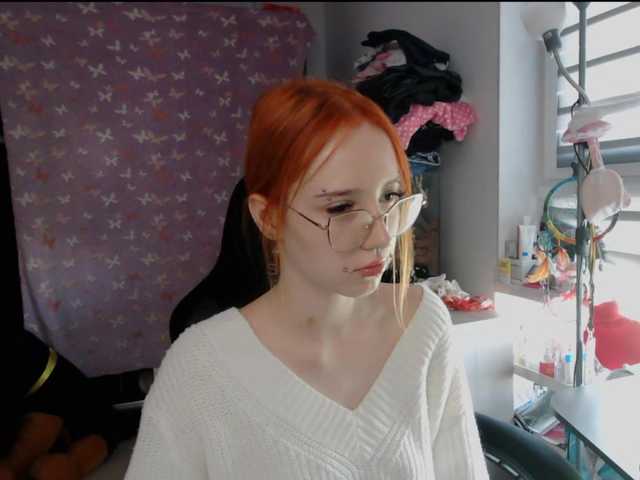 foxSonya live cam on BongaCams