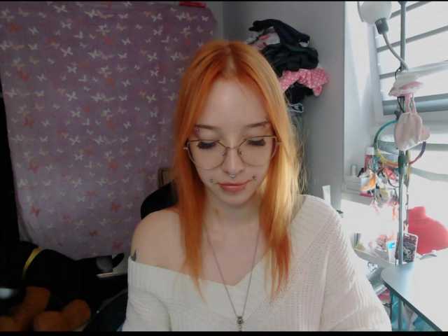 foxSonya live cam on BongaCams