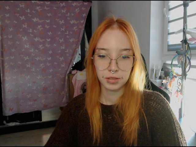 foxSonya live cam on BongaCams