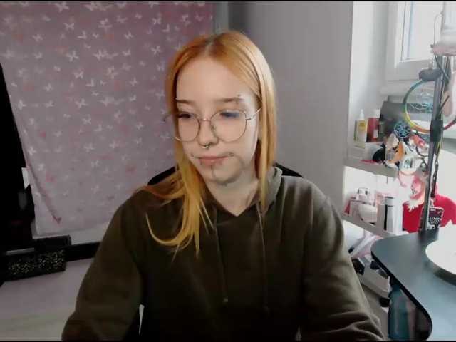 foxSonya live cam on BongaCams