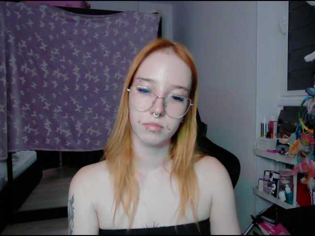 foxSonya live cam on BongaCams
