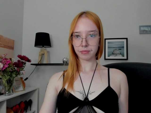 foxSonya live cam on BongaCams